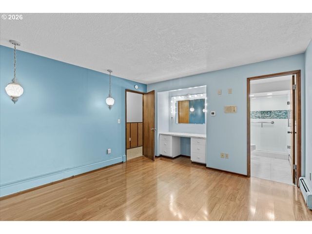 12721 Se 352ND Ave, Boring, OR 97009