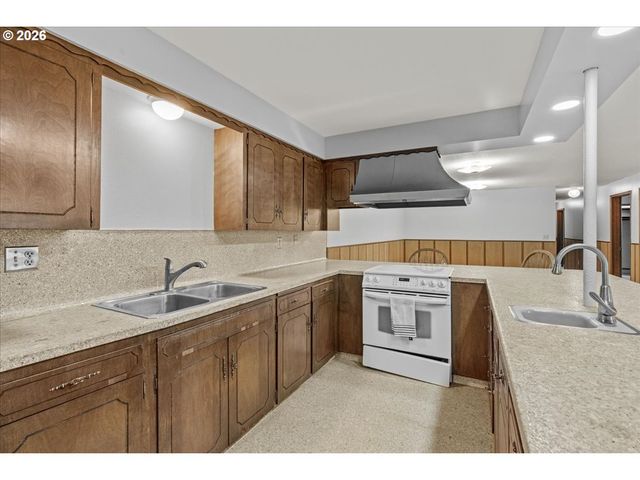 12721 Se 352ND Ave, Boring, OR 97009