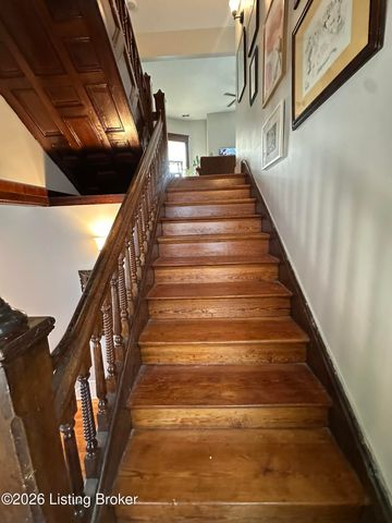 1634 Lucia Ave, Louisville, KY 40204
