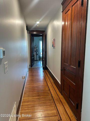 1634 Lucia Ave, Louisville, KY 40204