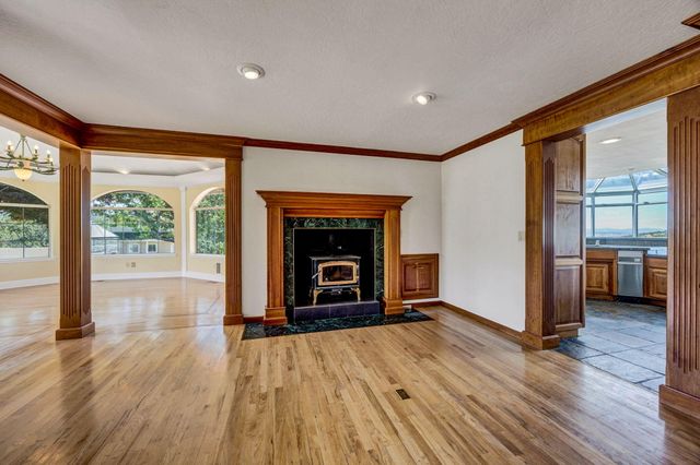 5311 Pioneer Road, Medford, OR 97501