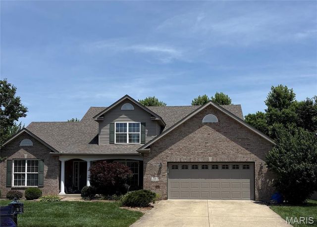 30 Brookshire Lane, Edwardsville, IL 62025