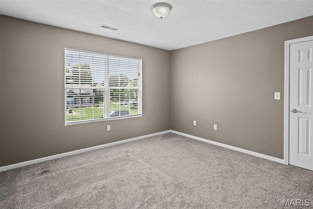 30 Brookshire Lane, Edwardsville, IL 62025