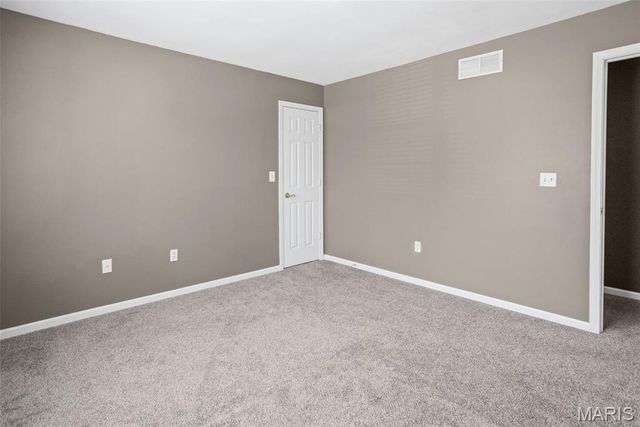 30 Brookshire Lane, Edwardsville, IL 62025