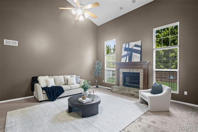 30 Brookshire Lane, Edwardsville, IL 62025