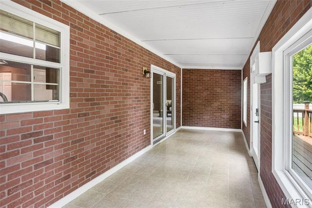 30 Brookshire Lane, Edwardsville, IL 62025