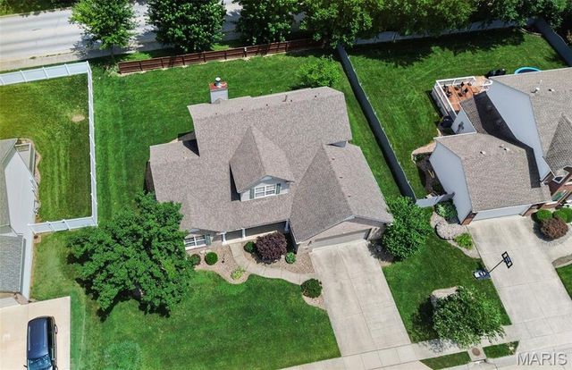 30 Brookshire Lane, Edwardsville, IL 62025