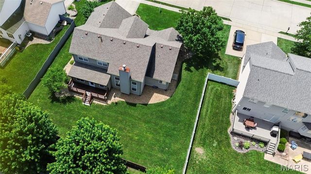 30 Brookshire Lane, Edwardsville, IL 62025