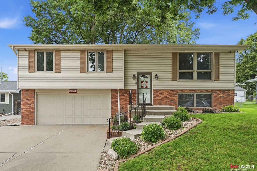 4721 S 44 Street, Lincoln, NE 68516