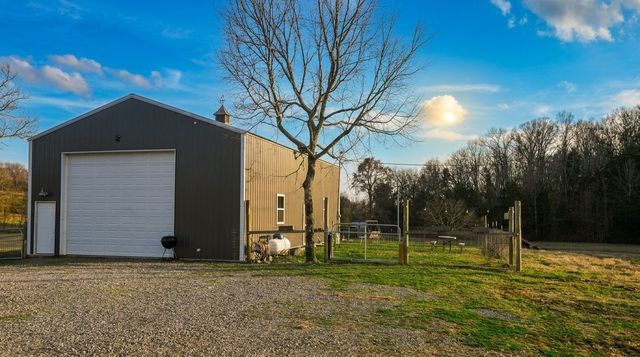 750 Railroad Rd, Wartrace, TN 37183