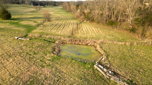 750 Railroad Rd, Wartrace, TN 37183