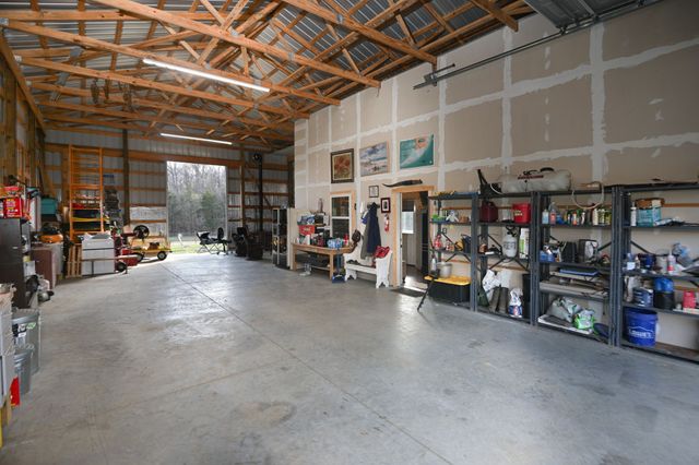 750 Railroad Rd, Wartrace, TN 37183