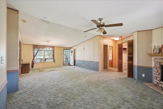 6505 County Road 200, Brookeland, TX 75931