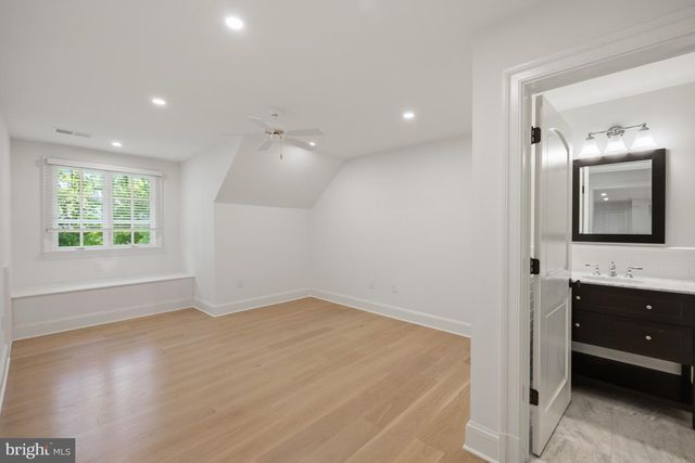 4614 36TH ST N, Arlington, VA 22207