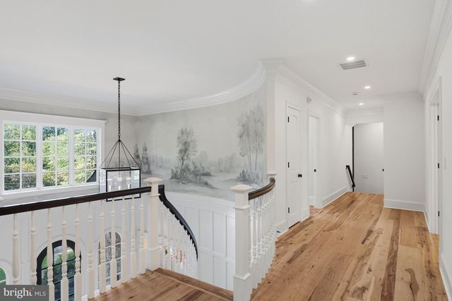 4614 36TH ST N, Arlington, VA 22207