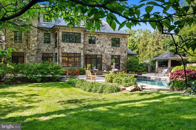 4614 36TH ST N, Arlington, VA 22207
