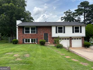 2215 Ranch Trail, Norcross, GA 30071