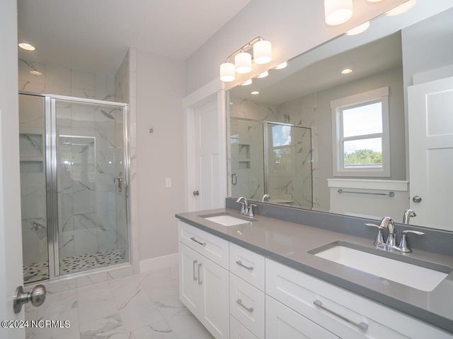 104 SE 6th Street, Oak Island, NC 28465