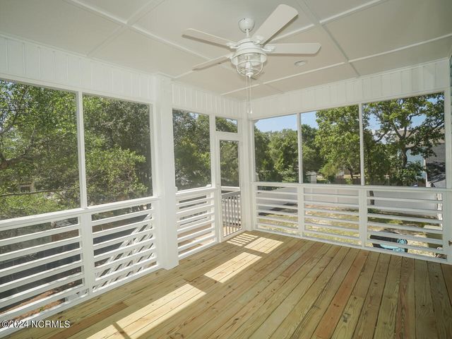 104 SE 6th Street, Oak Island, NC 28465