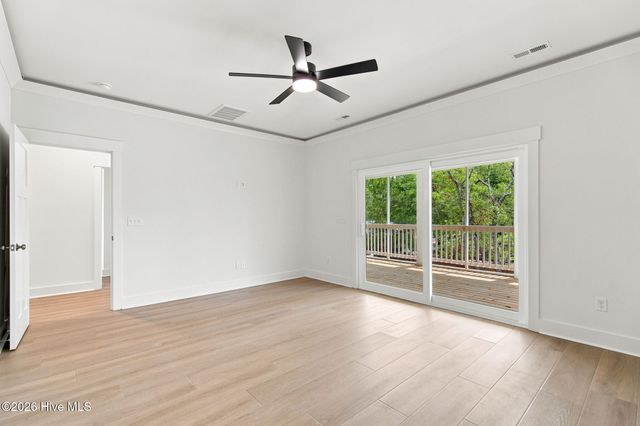 104 SE 6th Street, Oak Island, NC 28465