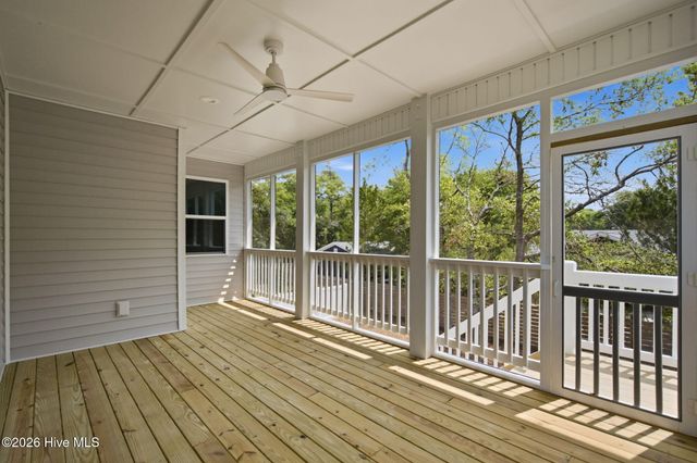 104 SE 6th Street, Oak Island, NC 28465