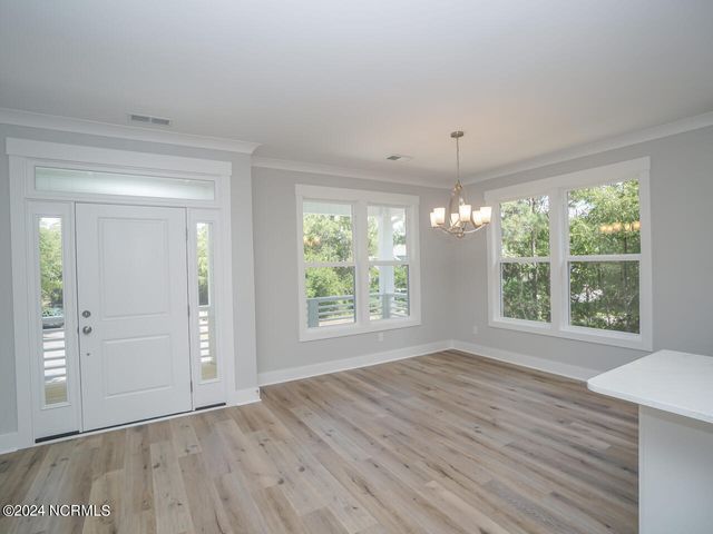 104 SE 6th Street, Oak Island, NC 28465