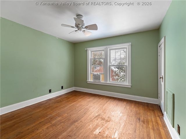 6 Varsity Drive, Charleston, WV 25302