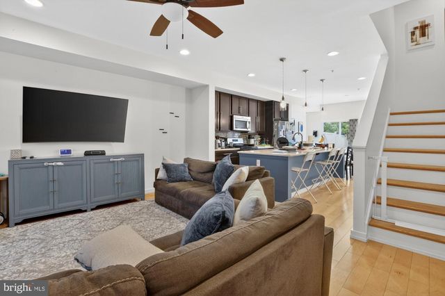 1504 EARL ST, Philadelphia, PA 19125