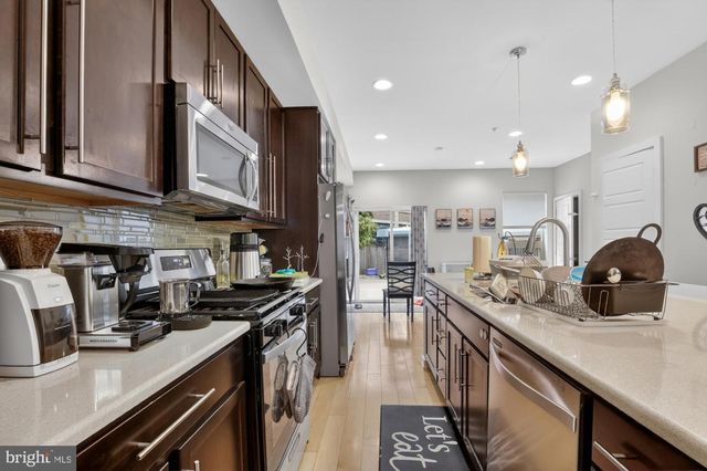 1504 EARL ST, Philadelphia, PA 19125