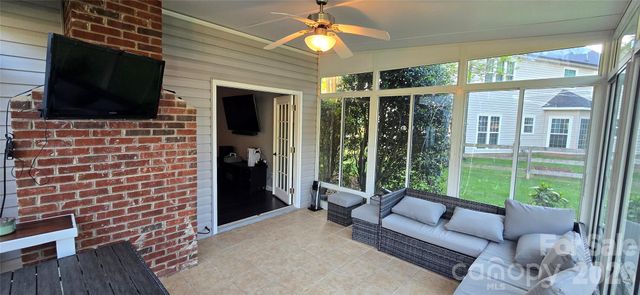 657 Gable Oaks Lane NW, Concord, NC 28027