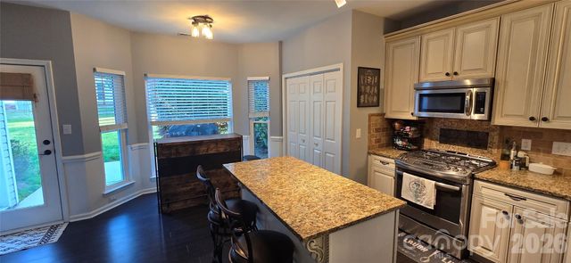 657 Gable Oaks Lane NW, Concord, NC 28027