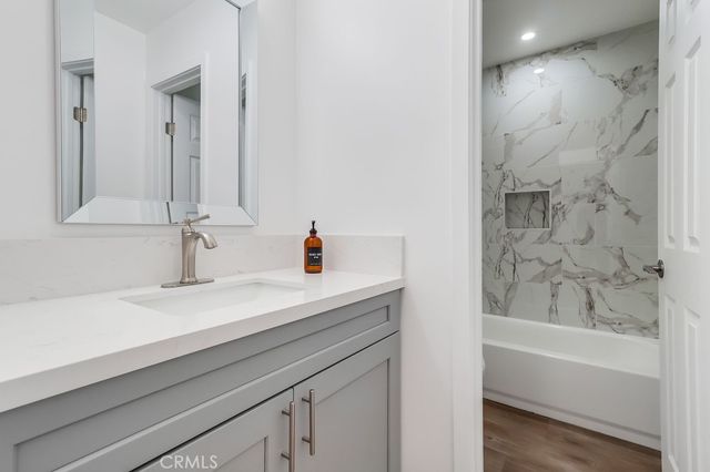 946 W 220th Street 216, Torrance, CA 90502