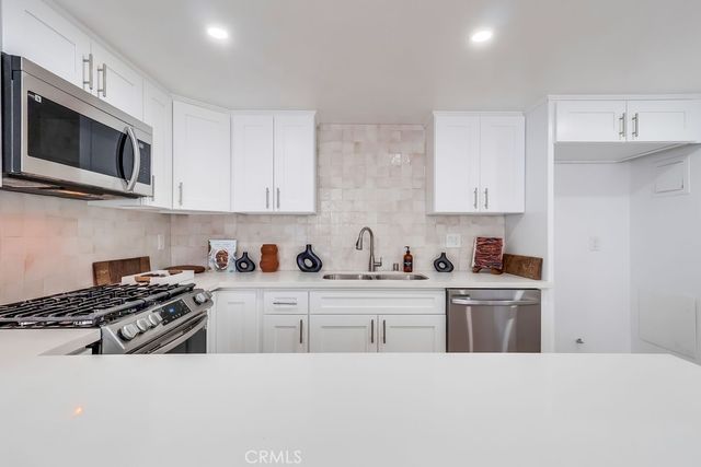 946 W 220th Street 216, Torrance, CA 90502