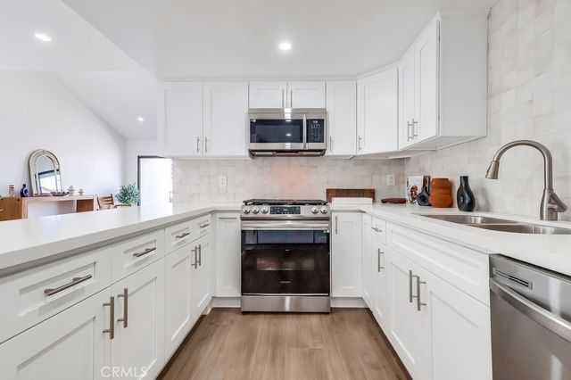946 W 220th Street 216, Torrance, CA 90502