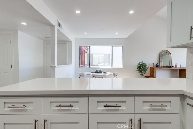 946 W 220th Street 216, Torrance, CA 90502
