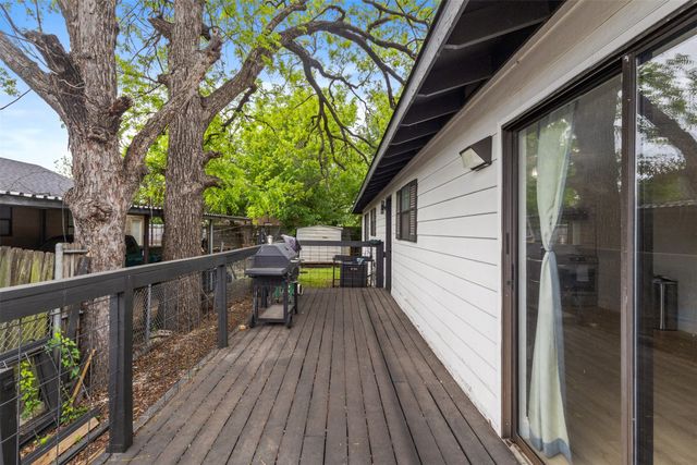 5418 Singleton Boulevard, Dallas, TX 75212