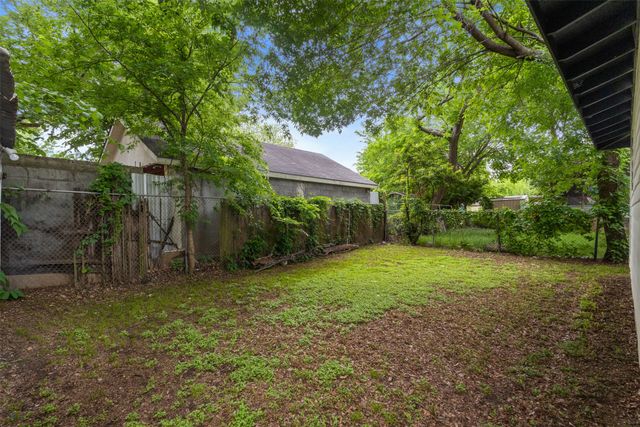 5418 Singleton Boulevard, Dallas, TX 75212