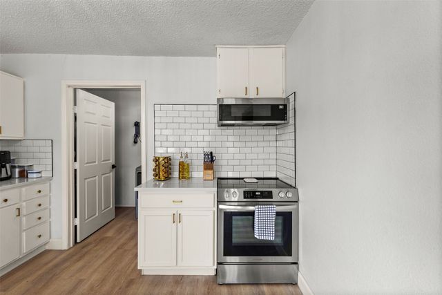 5418 Singleton Boulevard, Dallas, TX 75212