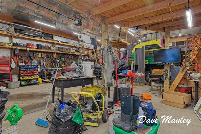 1335 Crestbrook Avenue, Norton Shores, MI 49444