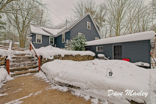 1335 Crestbrook Avenue, Norton Shores, MI 49444