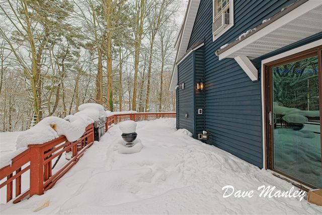 1335 Crestbrook Avenue, Norton Shores, MI 49444