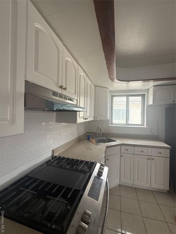 259-54 Craft Avenue 2, Rosedale, NY 11422