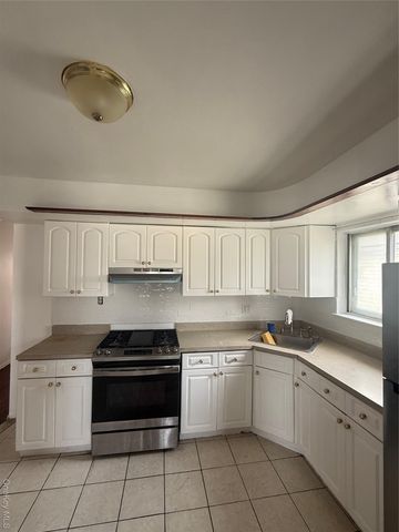 259-54 Craft Avenue 2, Rosedale, NY 11422