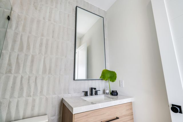 117 Leoni Drive, Plantation Key, FL 33036