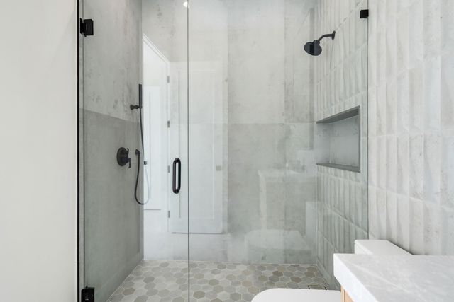 117 Leoni Drive, Plantation Key, FL 33036