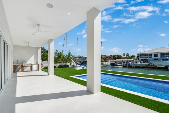 117 Leoni Drive, Plantation Key, FL 33036