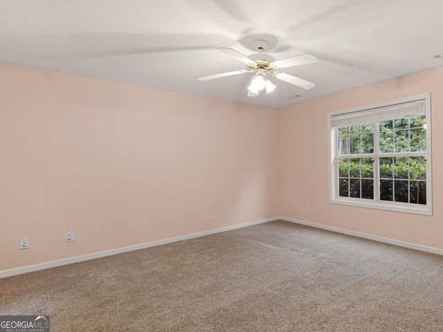 122 Old Stonewall Drive, Locust Grove, GA 30248