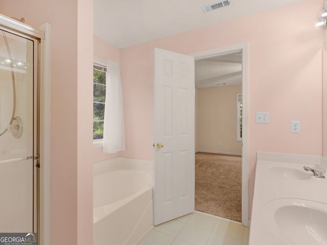 122 Old Stonewall Drive, Locust Grove, GA 30248