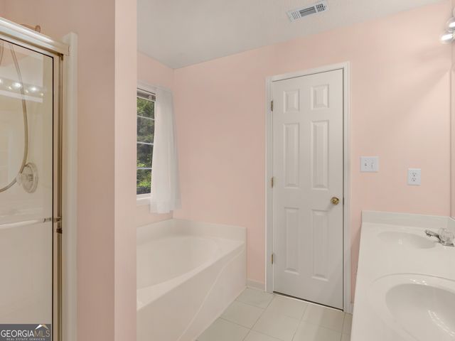 122 Old Stonewall Drive, Locust Grove, GA 30248