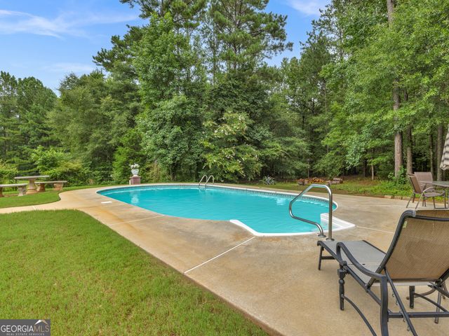 122 Old Stonewall Drive, Locust Grove, GA 30248
